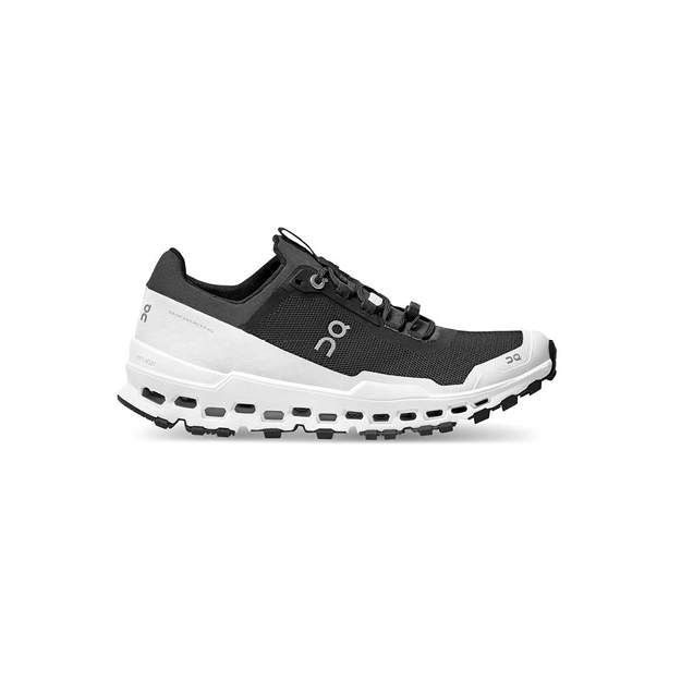 On cloudultra black white Heren